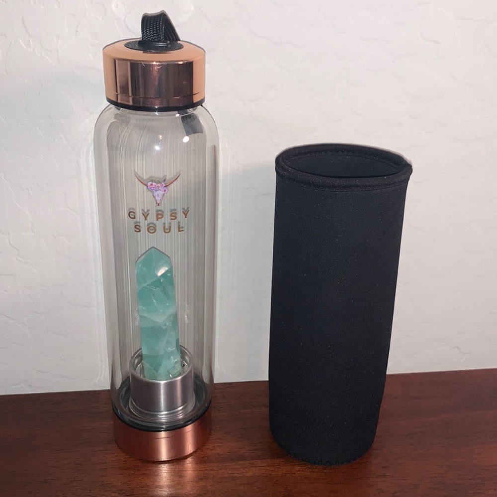 GYPSY SOUL AQUAMARINE QUARTZ BRAND NEW GLASS WATER BOTTLE WITH SLEEVE